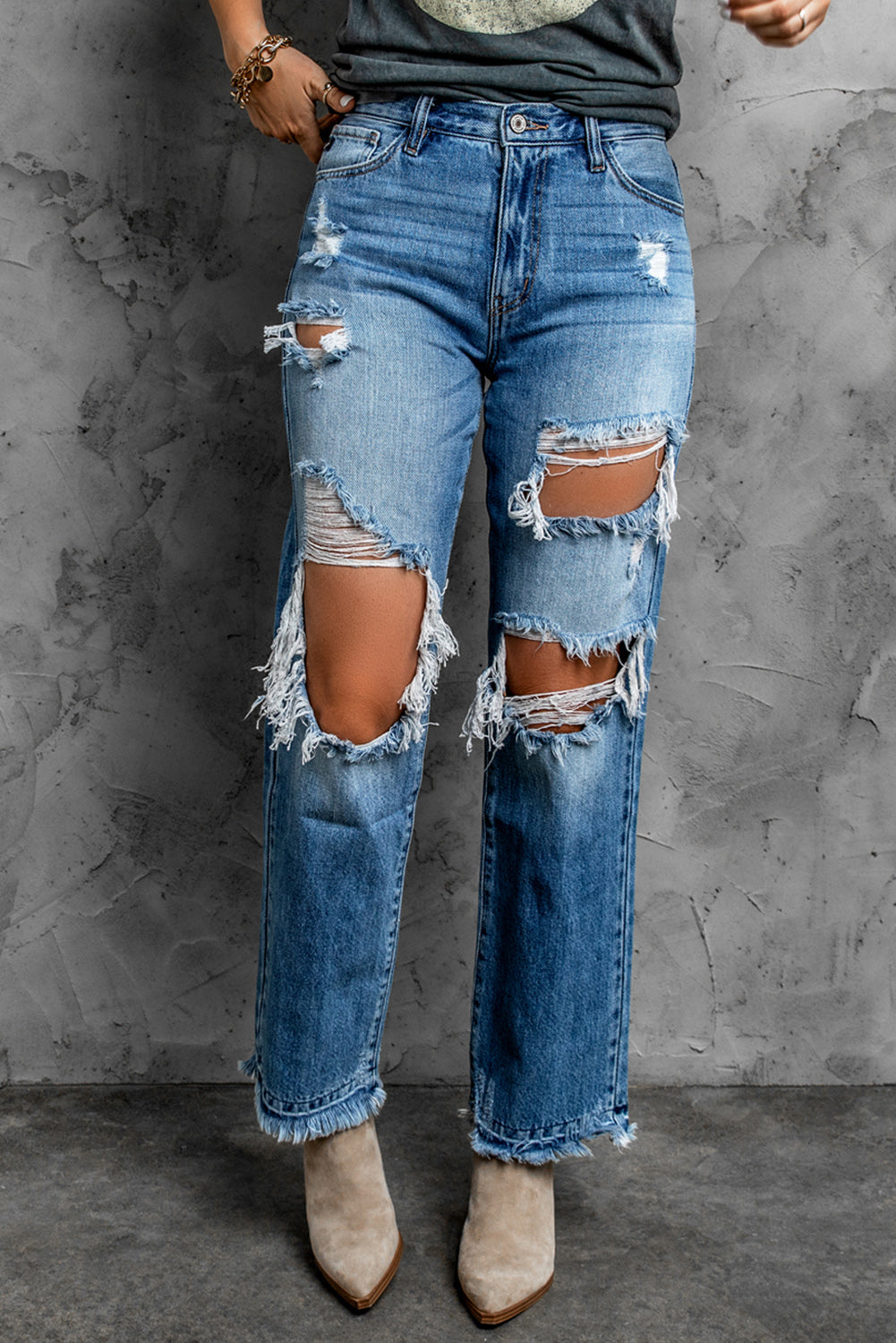 Frayed Hem Distressed Jeans with Pockets