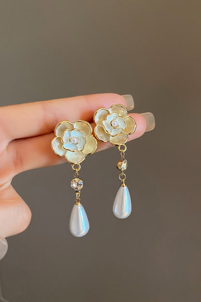 Pearl Flower-Shaped Drop Earrings