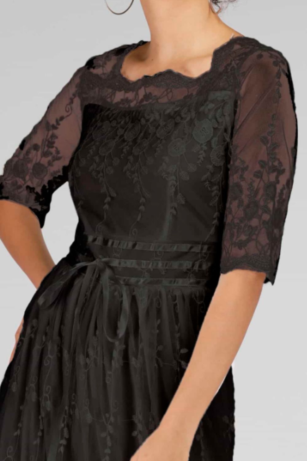 Scalloped Lace Half Sleeve Midi Dress